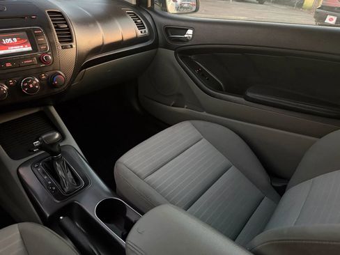 Used 2014 Kia Forte Koup EX image 23