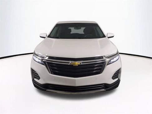 Used 2024 Chevrolet Equinox LT w/ Driver Convenience Package AWD/4WD image 3