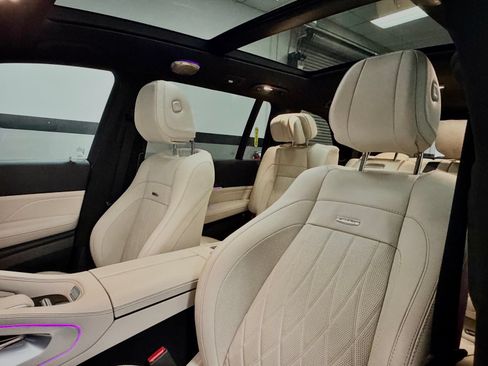 Certified 2024 Mercedes-Benz GLS 63 AMG 4MATIC image 23