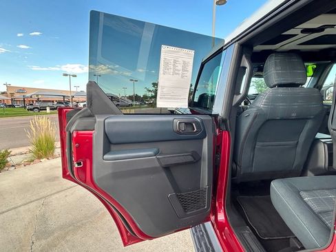 Used 2025 Ford Bronco Heritage Edition AWD/4WD image 27