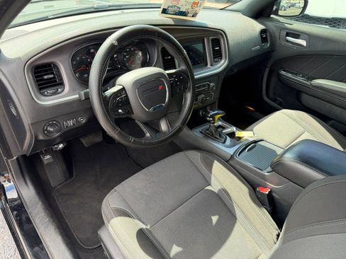 Used 2021 Dodge Charger SXT w/ Blacktop Package image 5