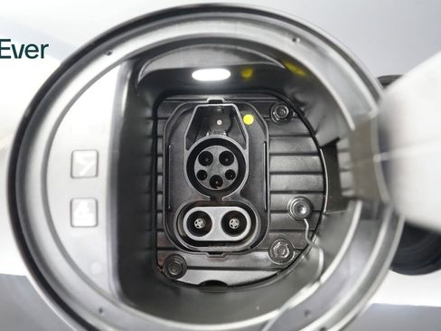 Used 2023 Hyundai Ioniq 6 SEL image 10