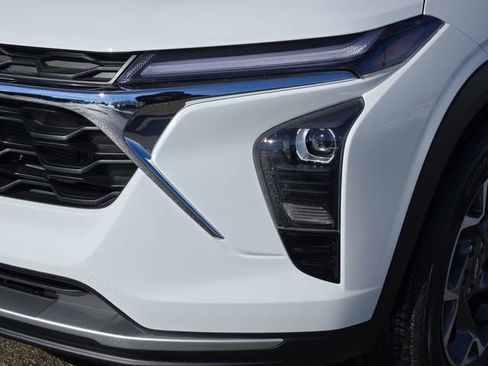 New 2026 Chevrolet Trax LT w/ Driver Confidence Package image 6