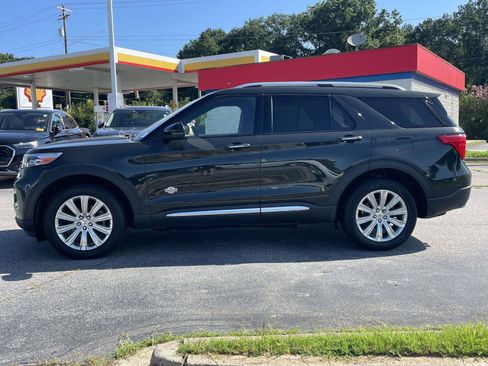 Used 2022 Ford Explorer King Ranch w/ Premium Technology Package AWD/4WD image 4