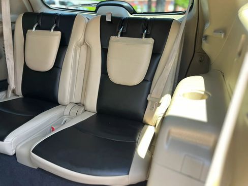 Used 2013 Toyota Highlander Plus FWD image 20