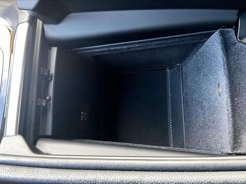 Used 2021 BMW X7 xDrive40i w/ Cold Weather Package image 16