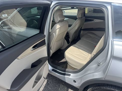 Used 2018 Lincoln MKX Premiere FWD image 7