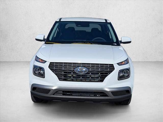 New 2026 Hyundai Venue SE FWD image 2