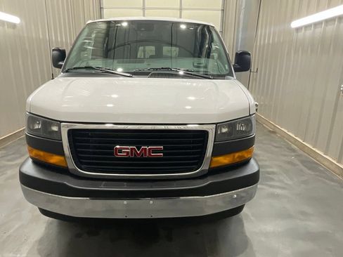 Used 2026 GMC Savana 3500 LT w/ LT Preferred Equipment Group RWD image 5