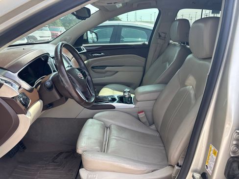 Used 2016 Cadillac SRX Luxury w/ Driver Awareness Package FWD image 8
