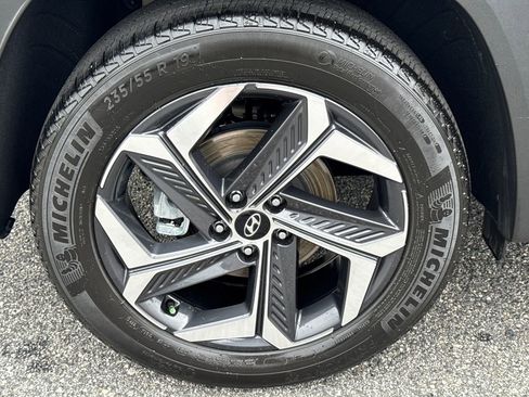 Used 2024 Hyundai Tucson Limited AWD/4WD image 17