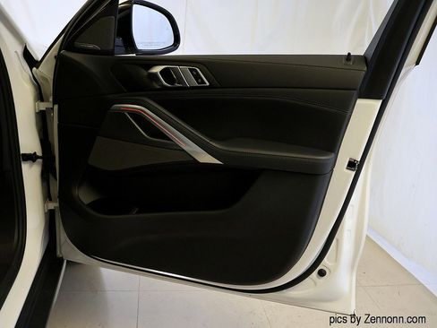 Certified 2023 BMW X6 xDrive40i w/ Premium Package image 36