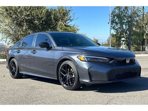 Used 2025 Honda Civic Sport image 8