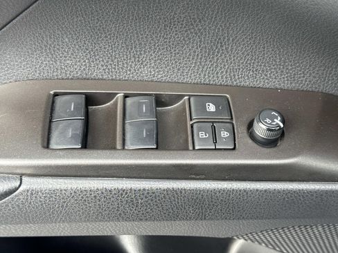 Used 2024 Toyota Camry SE image 23