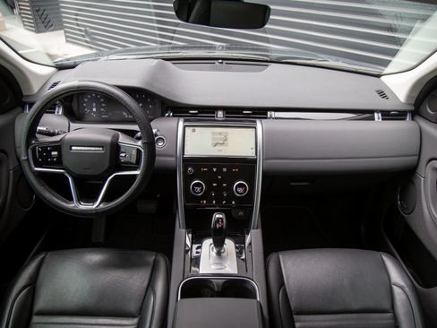 Used 2022 Land Rover Discovery Sport SE AWD/4WD image 17