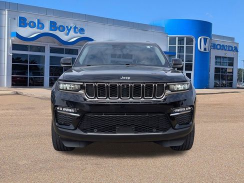 Used 2023 Jeep Grand Cherokee Limited w/ Luxury Tech Group II image 8