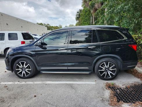 Used 2022 Honda Pilot Elite image 4