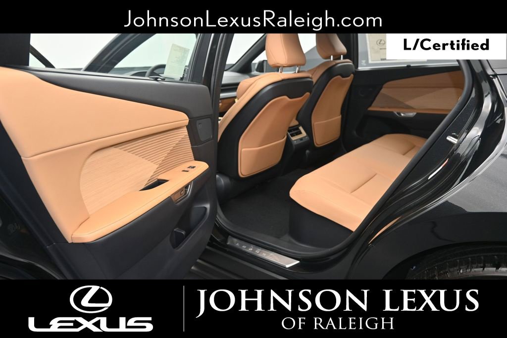 Certified 2026 Lexus ES 350e w/ Accessory Package (Z2) FWD image 11