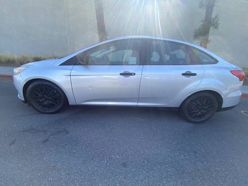 Used 2015 Ford Focus S FWD image 5