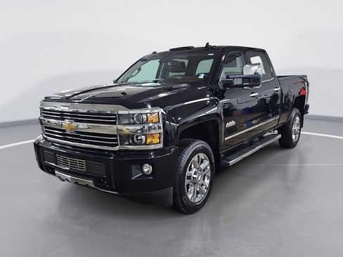 Certified 2016 Chevrolet Silverado 2500 High Country w/ Duramax Plus Package AWD/4WD image 9