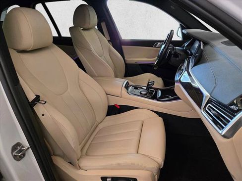 Used 2019 BMW X5 xDrive40i w/ Premium Package 2 AWD/4WD image 23