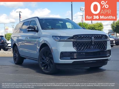 New 2026 Lincoln Navigator Reserve w/ Jet Appearance Package