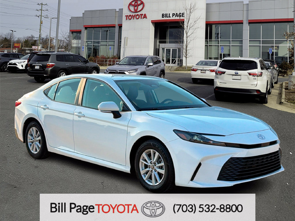 Used 2025 Toyota Camry LE FWD image 1