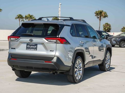 Used 2024 Toyota RAV4 XLE Premium FWD image 7