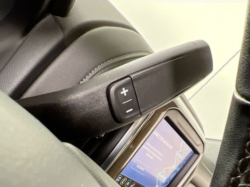 Used 2022 Chevrolet Silverado 2500 High Country w/ Z71 Off-Road Package image 16