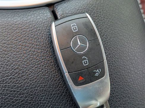 Used 2019 Mercedes-Benz C 300 Sedan image 33