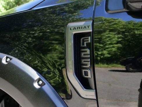 Used 2018 Ford F250 Lariat w/ Lariat Ultimate Package AWD/4WD image 53