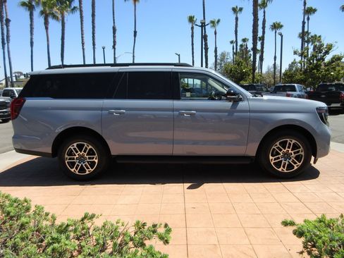 Certified 2025 Ford Expedition Max Active AWD/4WD image 5