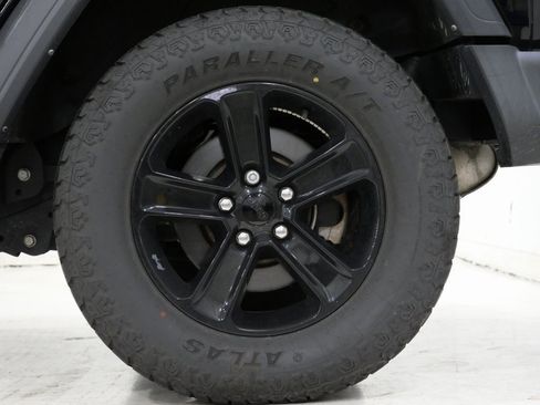 Used 2022 Jeep Wrangler Unlimited Sport image 10