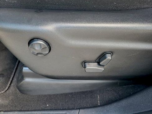 Used 2021 Jeep Grand Cherokee Laredo X RWD image 19