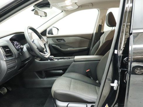 Used 2021 Nissan Rogue S AWD/4WD image 7