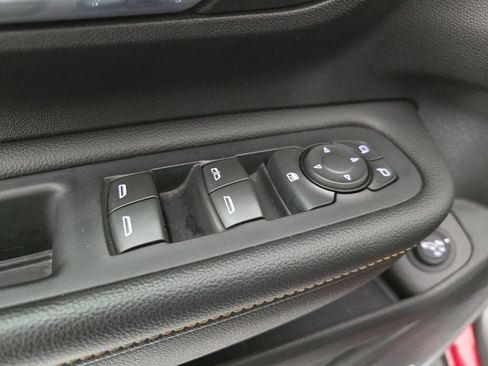 Used 2018 GMC Terrain SLT w/ Infotainment Package II image 33