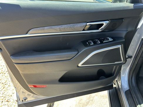 Used 2024 Kia Telluride EX X-Line AWD/4WD image 10