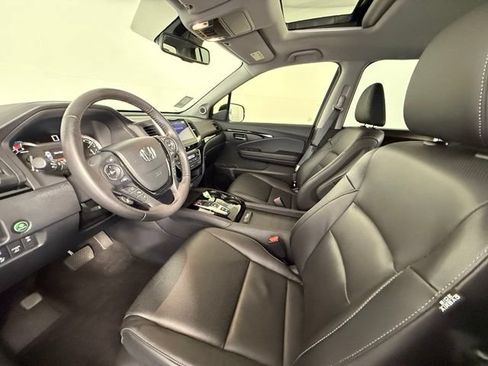 Used 2020 Honda Ridgeline RTL-E image 12