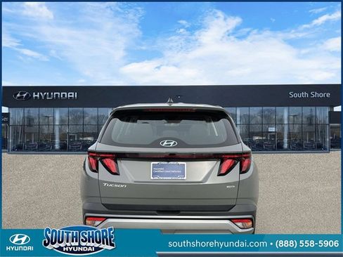 Certified 2026 Hyundai Tucson SE image 7