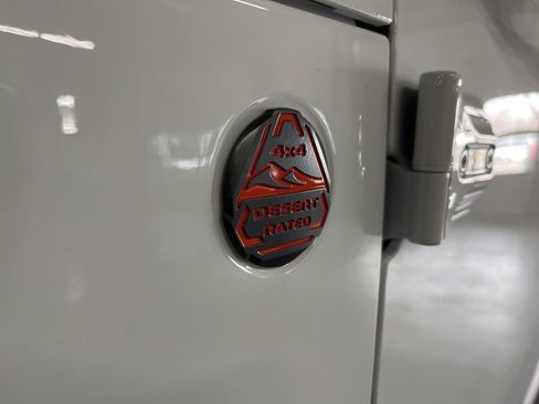 New 2026 Jeep Gladiator Mojave image 12