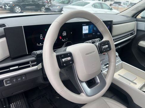 Used 2025 Hyundai Santa Fe SEL image 29