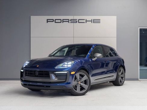 Used 2025 Porsche Macan Turbo image 1