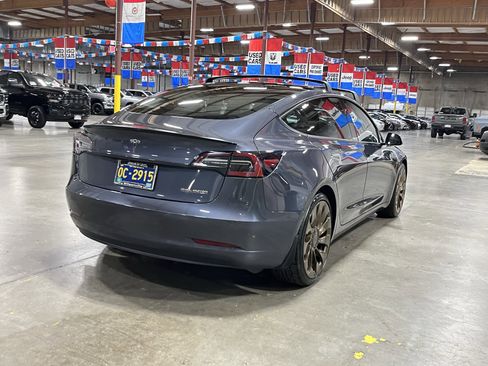 Used 2022 Tesla Model 3 Performance image 5