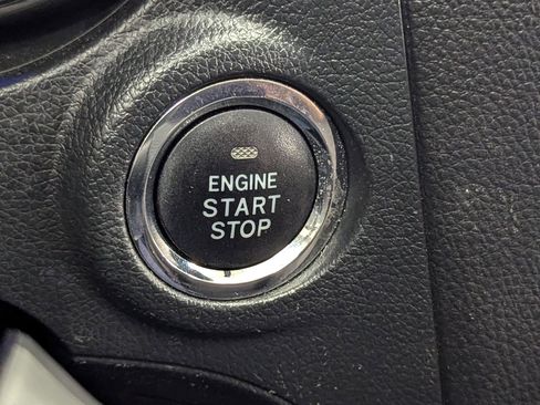 Used 2019 Subaru Outback 2.5i Limited w/ Popular Package #2 image 32