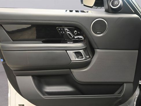 Used 2019 Land Rover Range Rover Supercharged AWD/4WD image 9