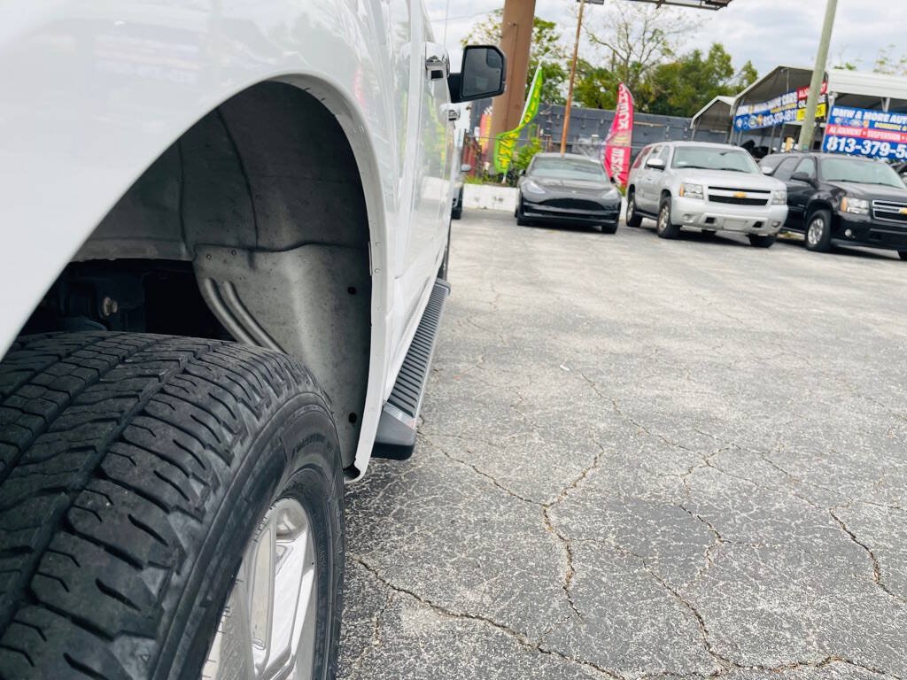 Used 2017 Ford F150 XLT w/ Equipment Group 302A Luxury RWD image 28