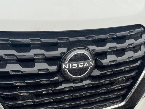 Used 2025 Nissan Kicks Play S image 7