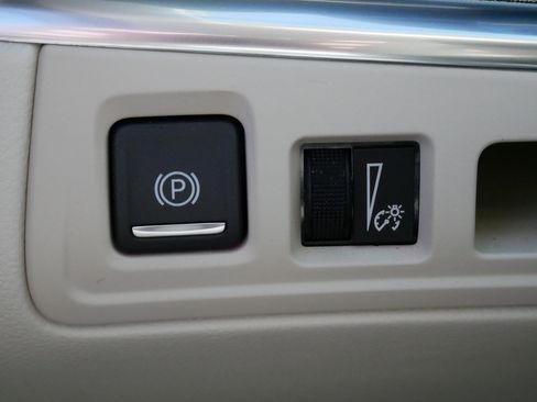 Certified 2023 Cadillac XT5 Premium Luxury w/ LPO, Floor Liner Package image 26