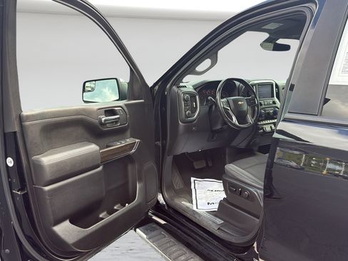 Used 2019 Chevrolet Silverado 1500 LT w/ All-Star Edition AWD/4WD image 24