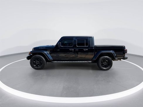 Used 2021 Jeep Gladiator Sport AWD/4WD image 6